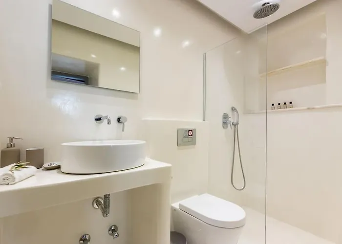 Venghera In The Heart Of Naousa